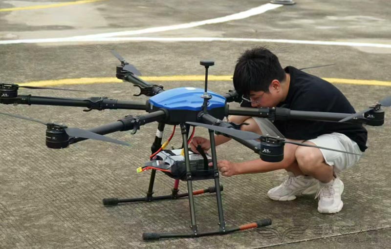 芸翼飞无人机培训学员实拍 芸翼飞无人机培训学员实拍